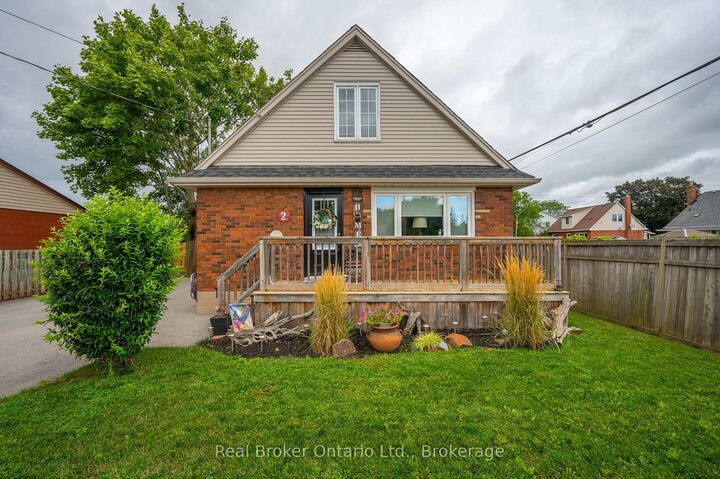 Property Photo:  2 Cherry Avenue  ON L3M 2G9 
