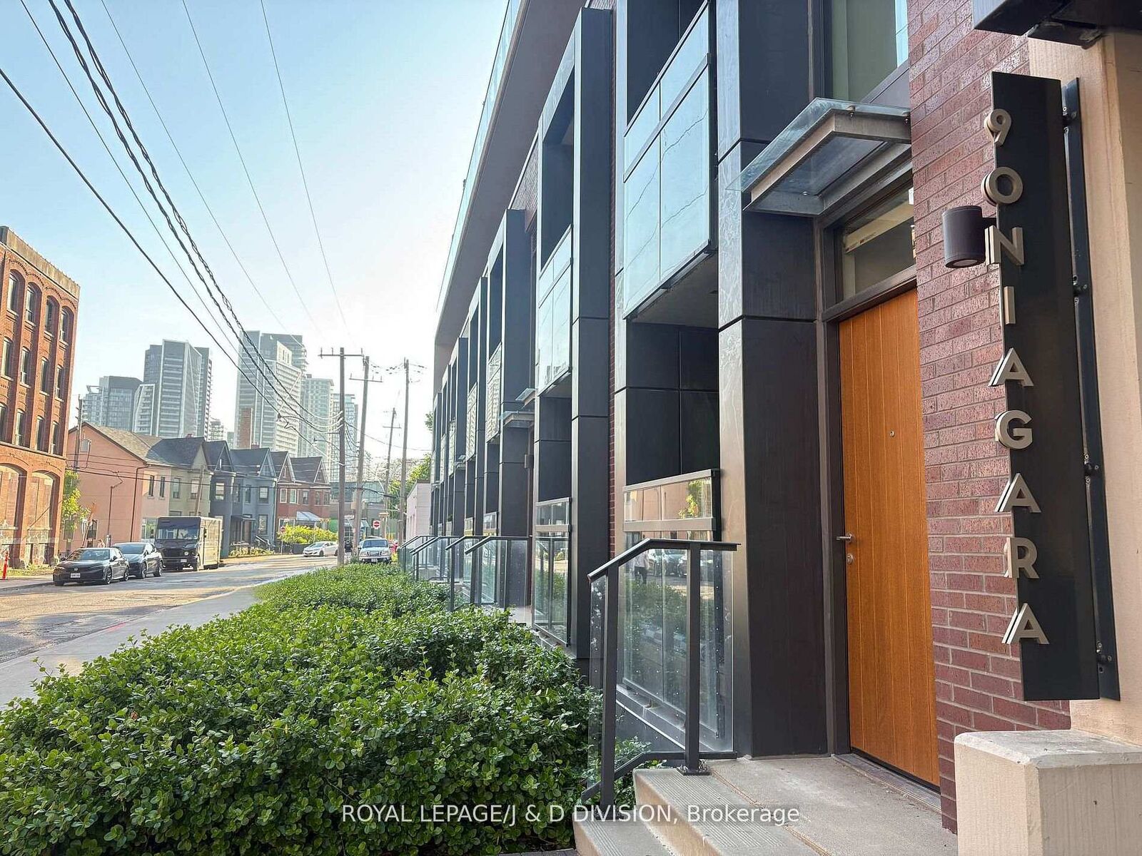 Property Photo:  90 Niagara Street 405  ON M5V 0P9 