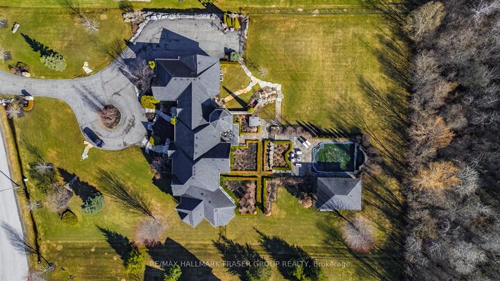 Property Photo: 3335 Hollywood Court ON L1X 0A3