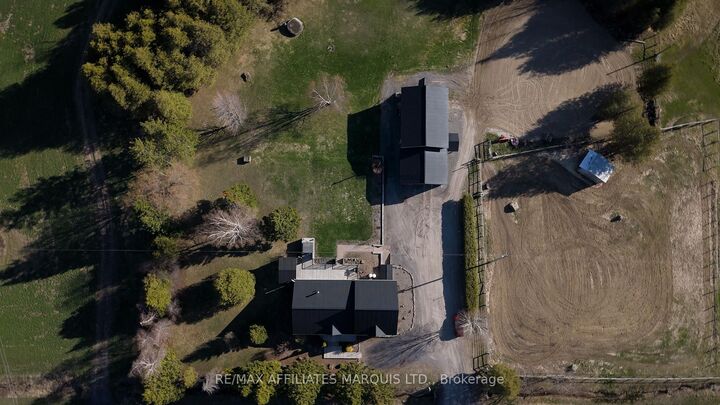 Property Photo: 1850 Ridge Road W ON K0B 1R0
