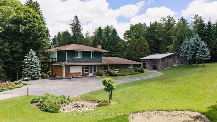 81833 London Road — photo 1