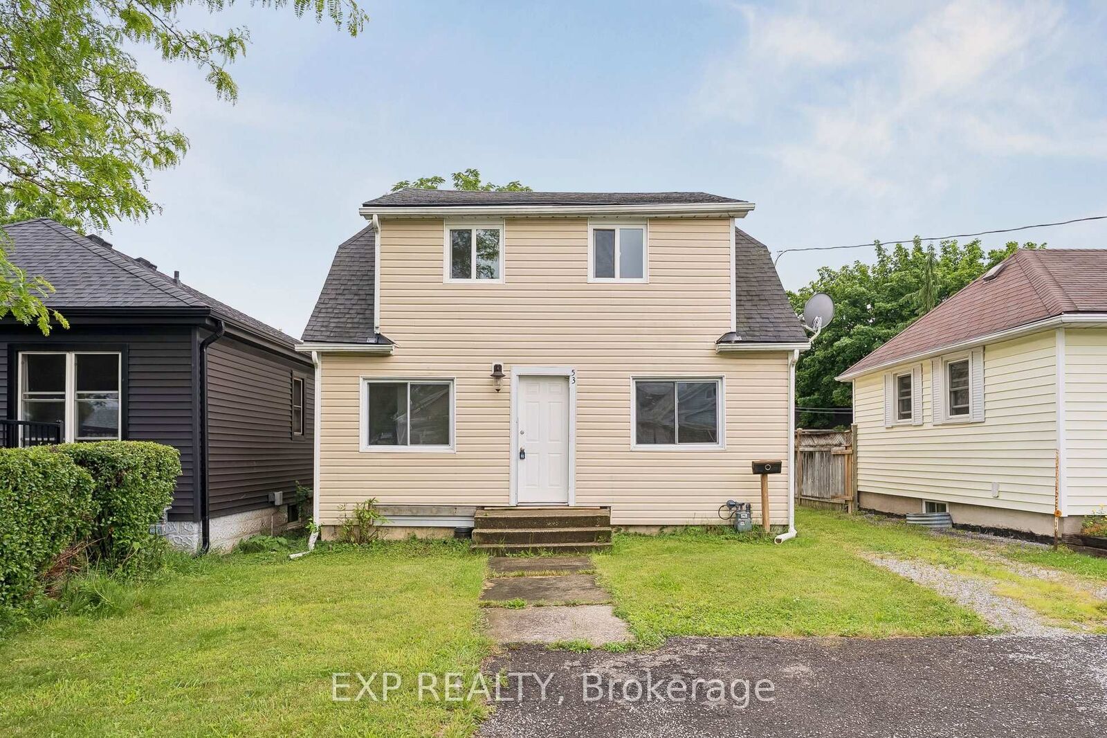 Property Photo: 53 Kinsey Street ON L2S 1E2