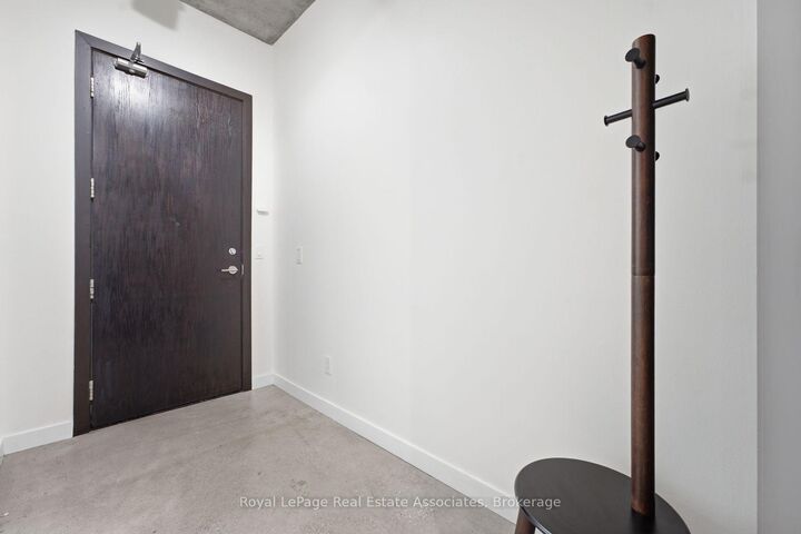 Property Photo: 19 Brant Street 204 ON M5V 2L2