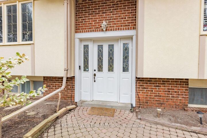 Property Photo: 12777 Mississauga Road ON L7C 1X2