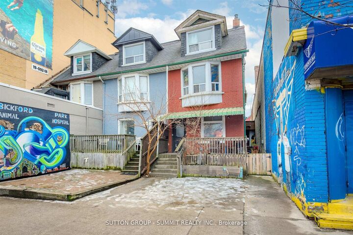 811 Bloor Street W — photo 1
