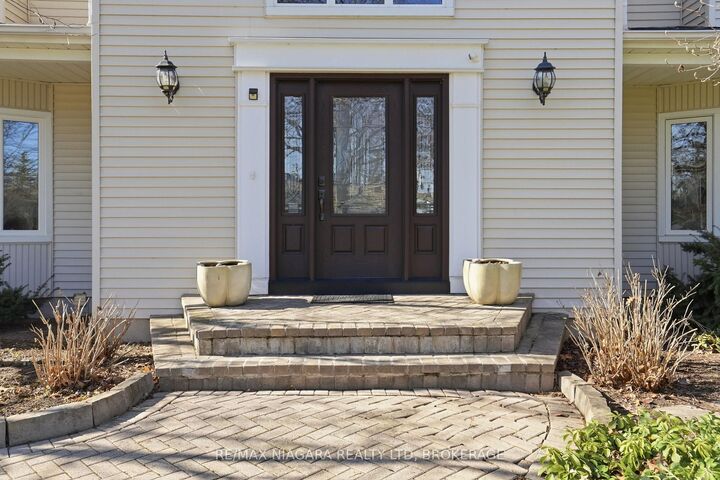 Property Photo: 50 Henley Drive ON L2N 4A9