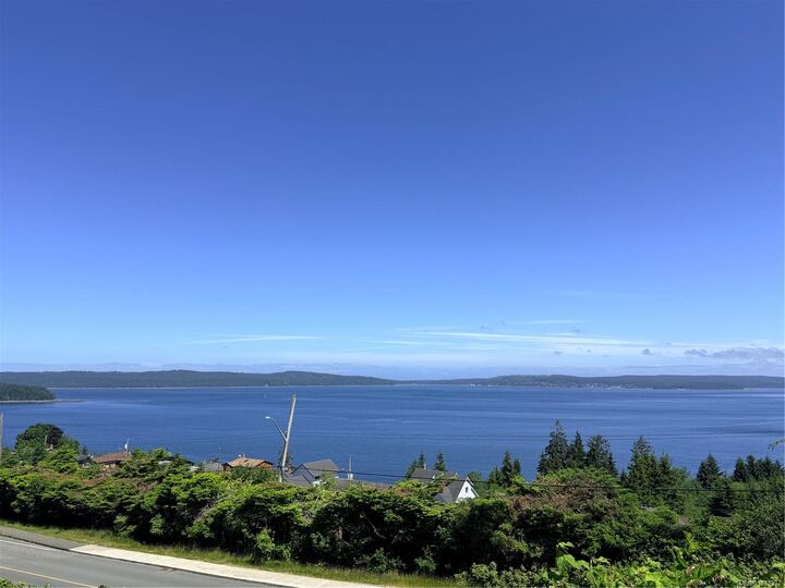 Property Photo: 2472 Mountview Rd BC V0N 2R0