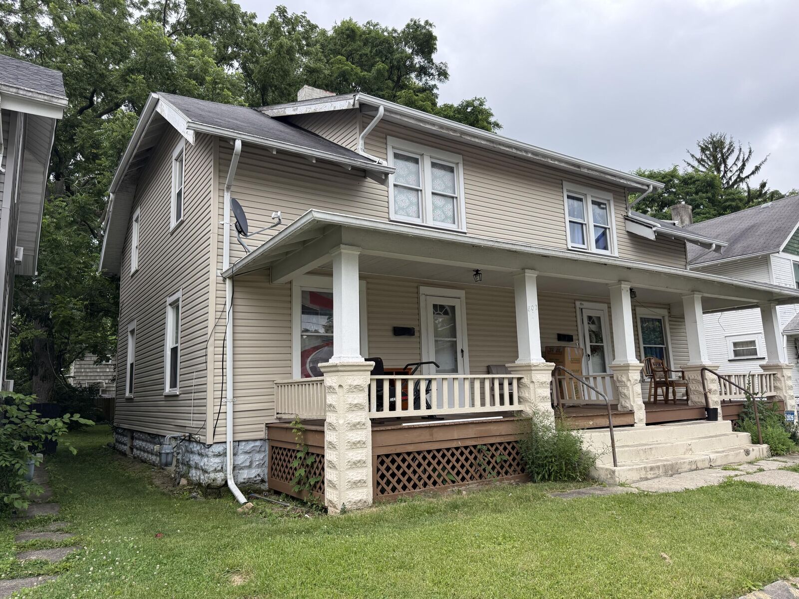 Property Photo:  802-804 S Wittenberg Avenue  OH 45506 