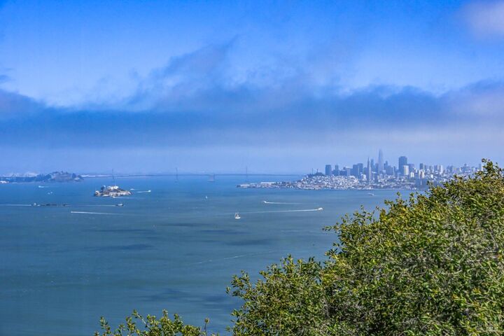 Property Photo:  73 Cloud View Road  CA 94965 