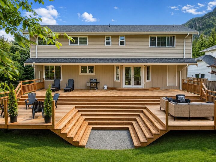 Property Photo: 1510 Macdonald Place BC V0N 1H0