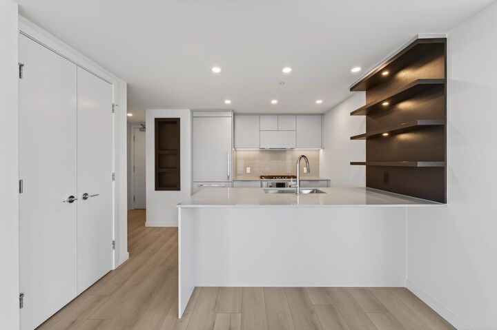 Property Photo:  311 Alderson Avenue 803  BC V3K 0K3 