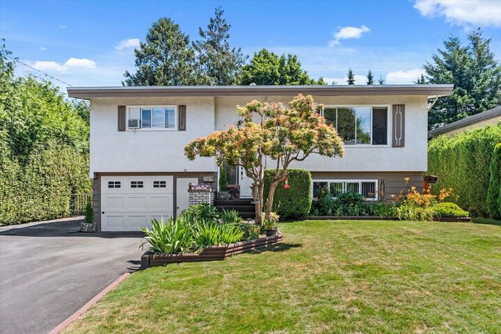 6336 Reid Road — photo 1