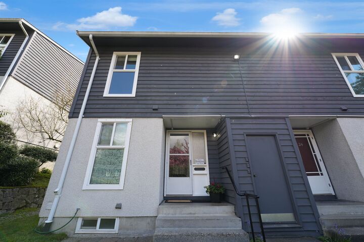 Property Photo: 315 Schoolhouse Street 25 BC V3K 5P4