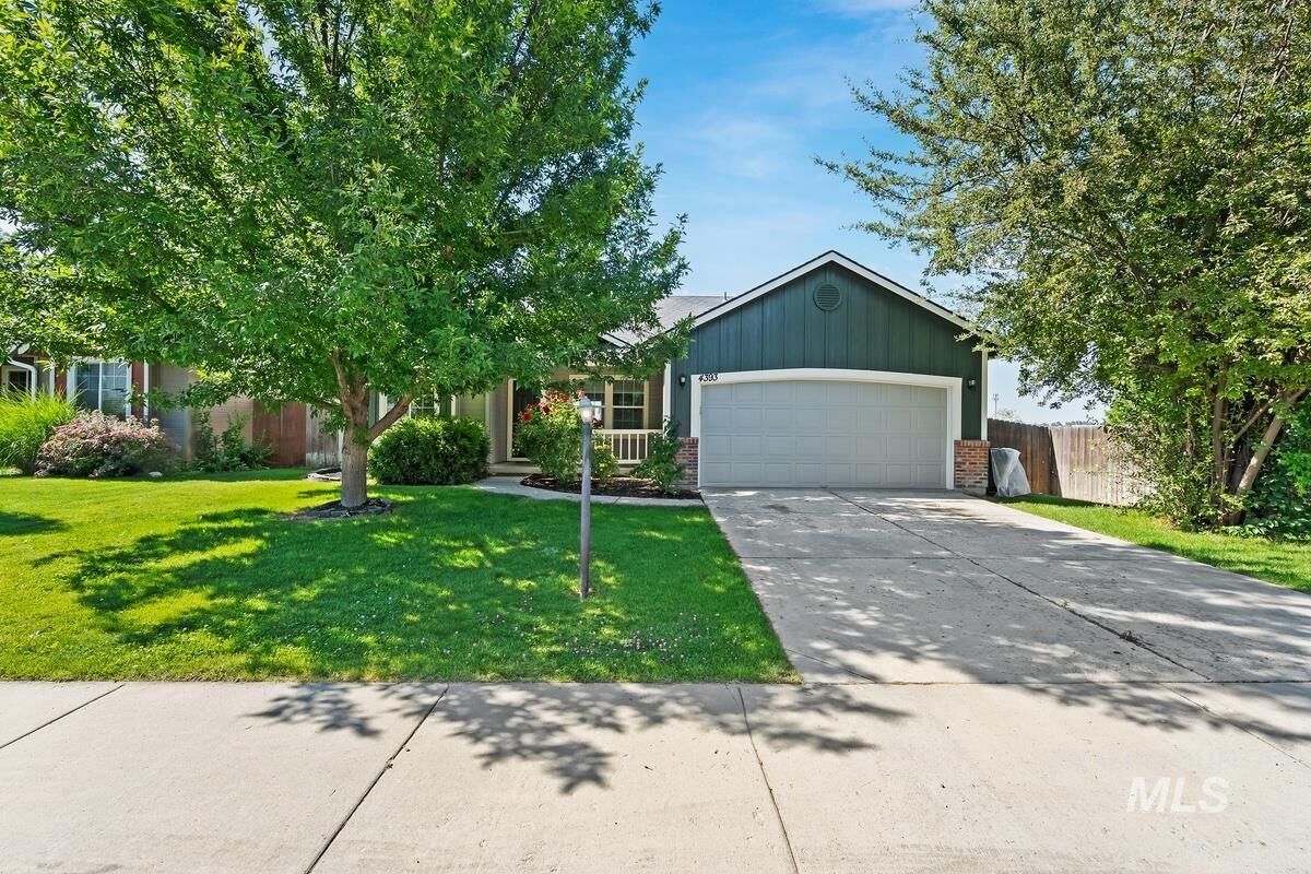 Property Photo: 4393 W. Newland ID 83642