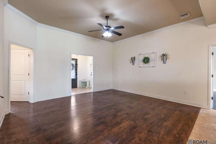 Property Photo:  4856 Jaselyn Ann Ave  LA 70710 