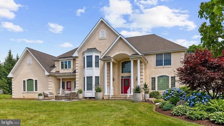 Property Photo:  12 Manchur Court  NJ 08822 