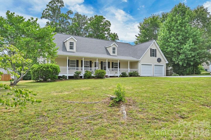 Property Photo: 51 Jericho Ridge Road NC 28732