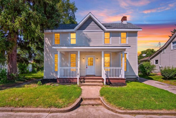 Property Photo:  374 E Franklin Street  OH 43113 