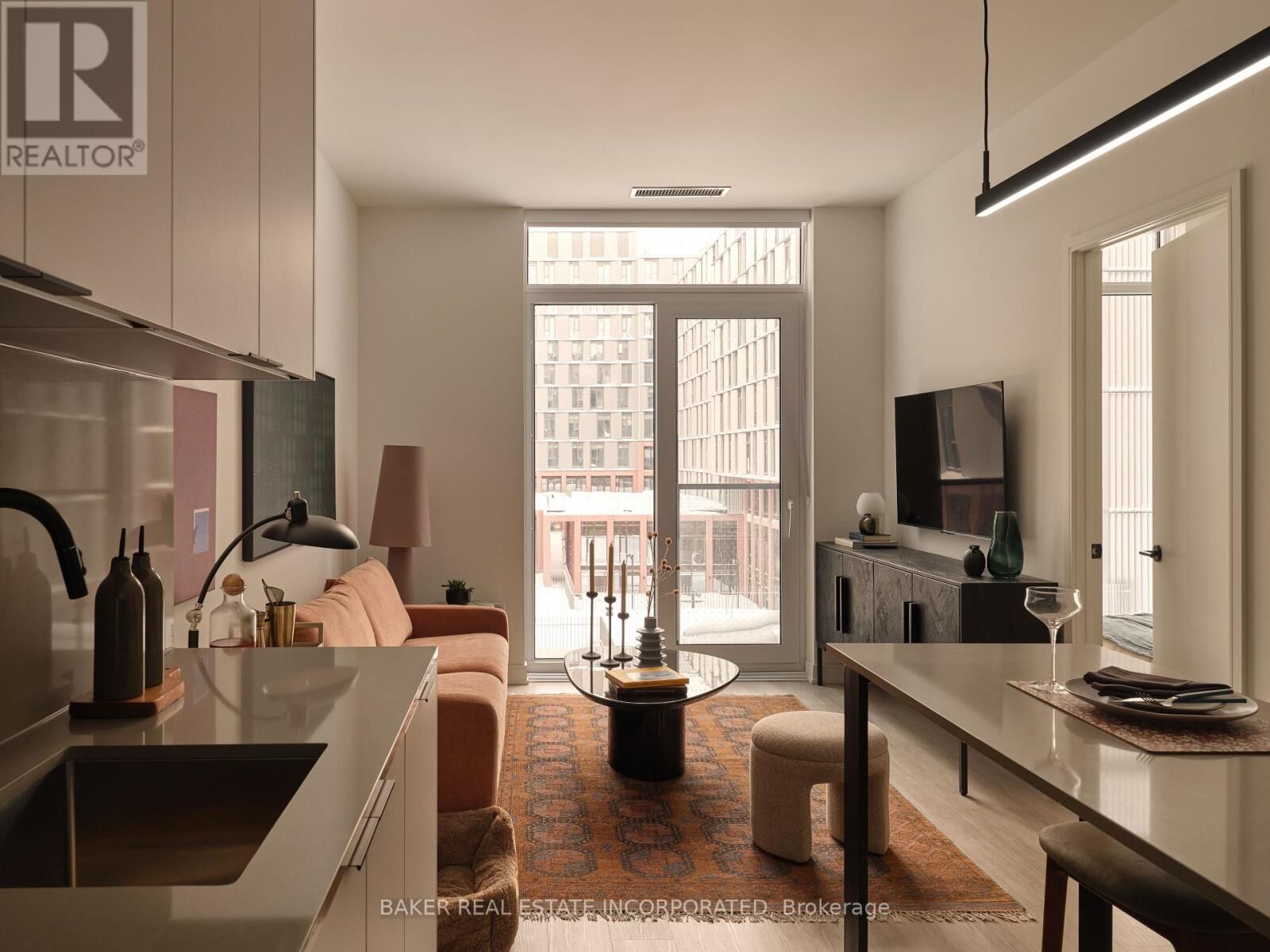 Property Photo:  65 Trinity Street 826  ON M5A 0Y1 