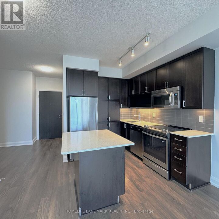 Property Photo:  18 Graydon Hall Drive 1110  ON M3A 0A4 