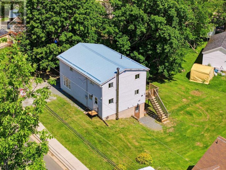 Property Photo: 36 Willow Street NS B0P 1P0