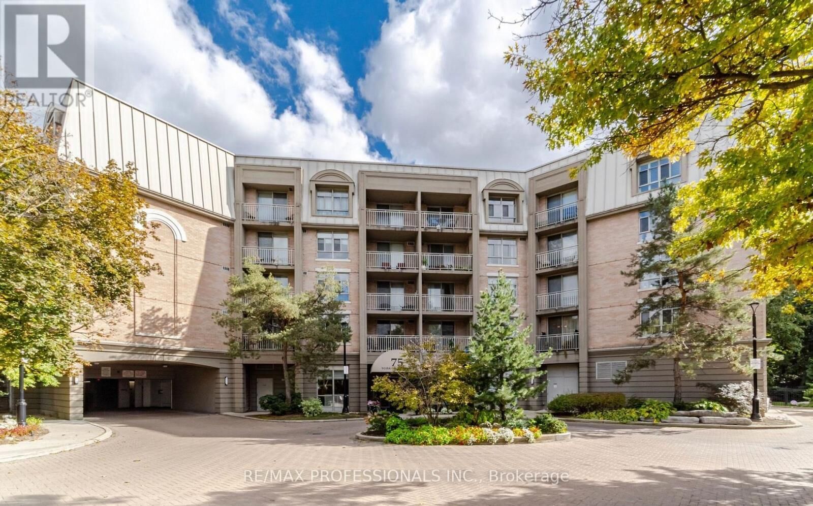 Property Photo:  75 York Mills Road 303  ON M2P 2E7 