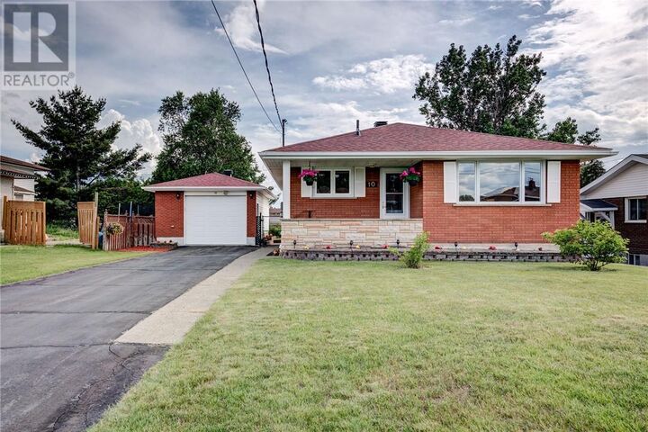 Property Photo:  10 Maple Boulevard  ON P0M 1H0 