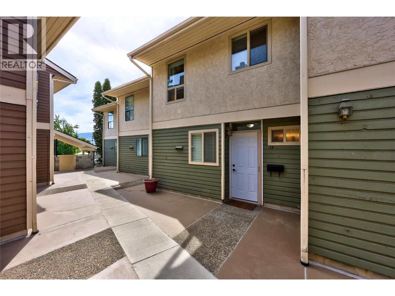 Property Photo: 145 Nicola Street 40 BC V2C 2P2