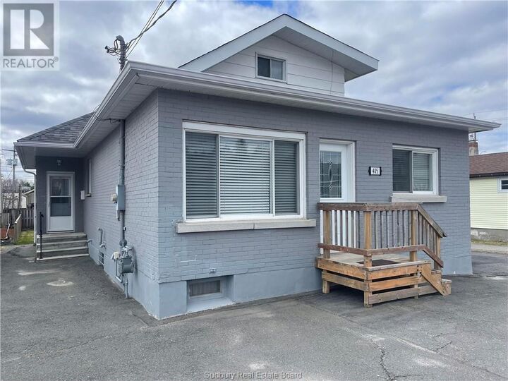 Property Photo:  405 Granite Street  ON P3A 4Z5 