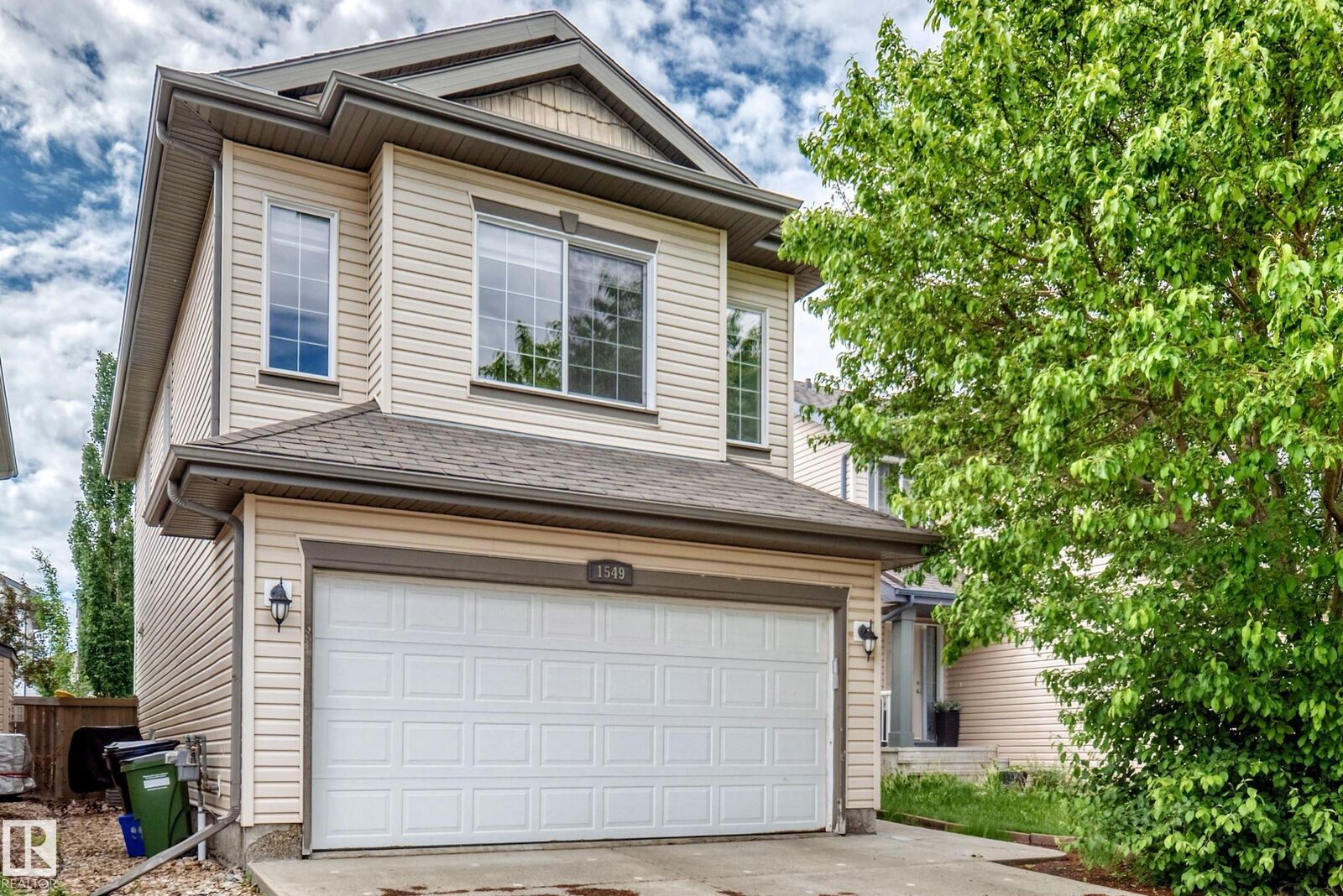Property Photo: 1549 37C Avenue NW AB T6T 0E1