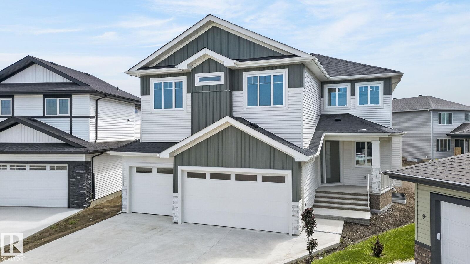 Property Photo:  11 Hillwood Terrace  AB T7X 0X4 