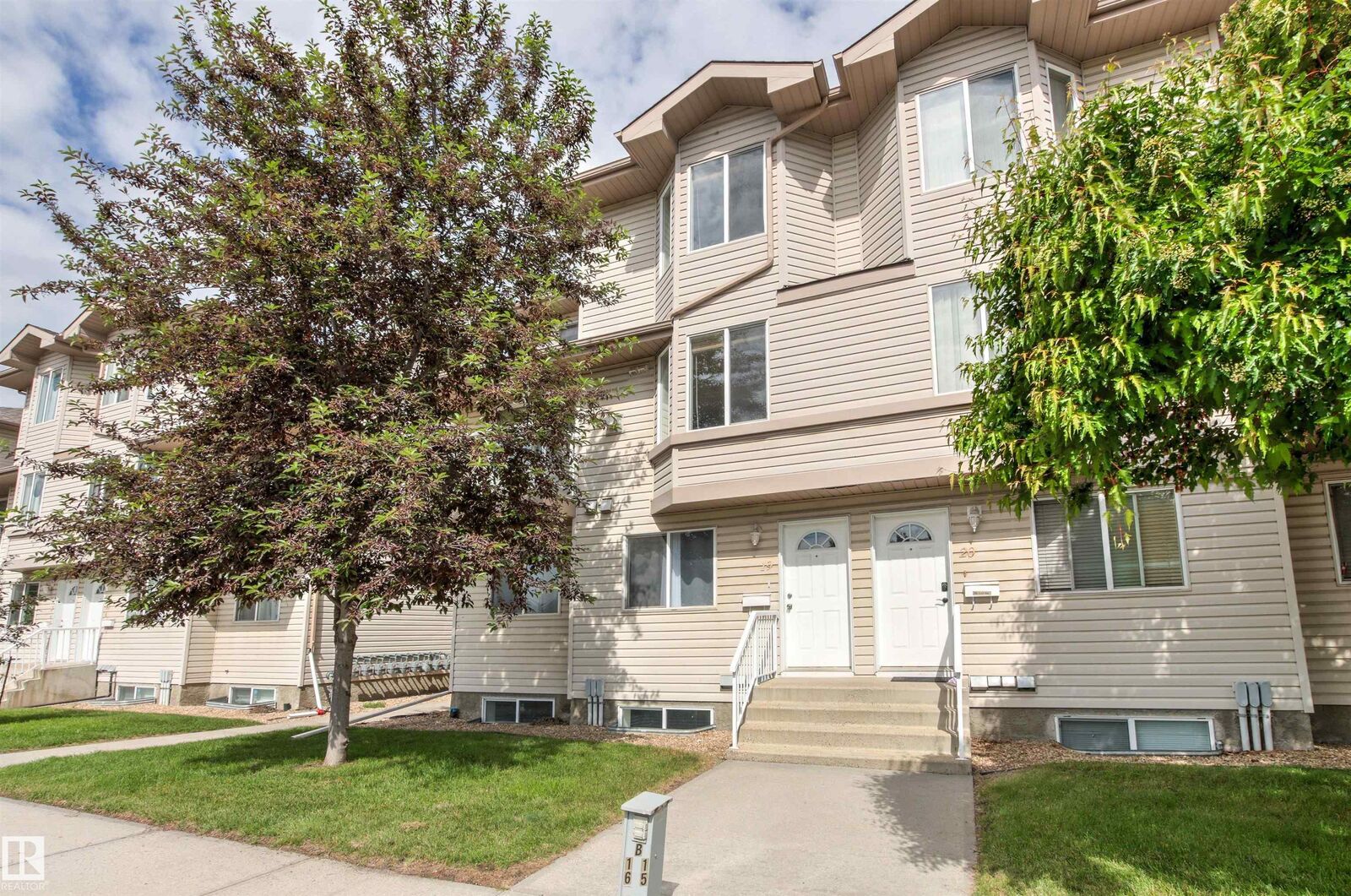 Property Photo: 2505 42 Street NW 19 AB T6L 7G8