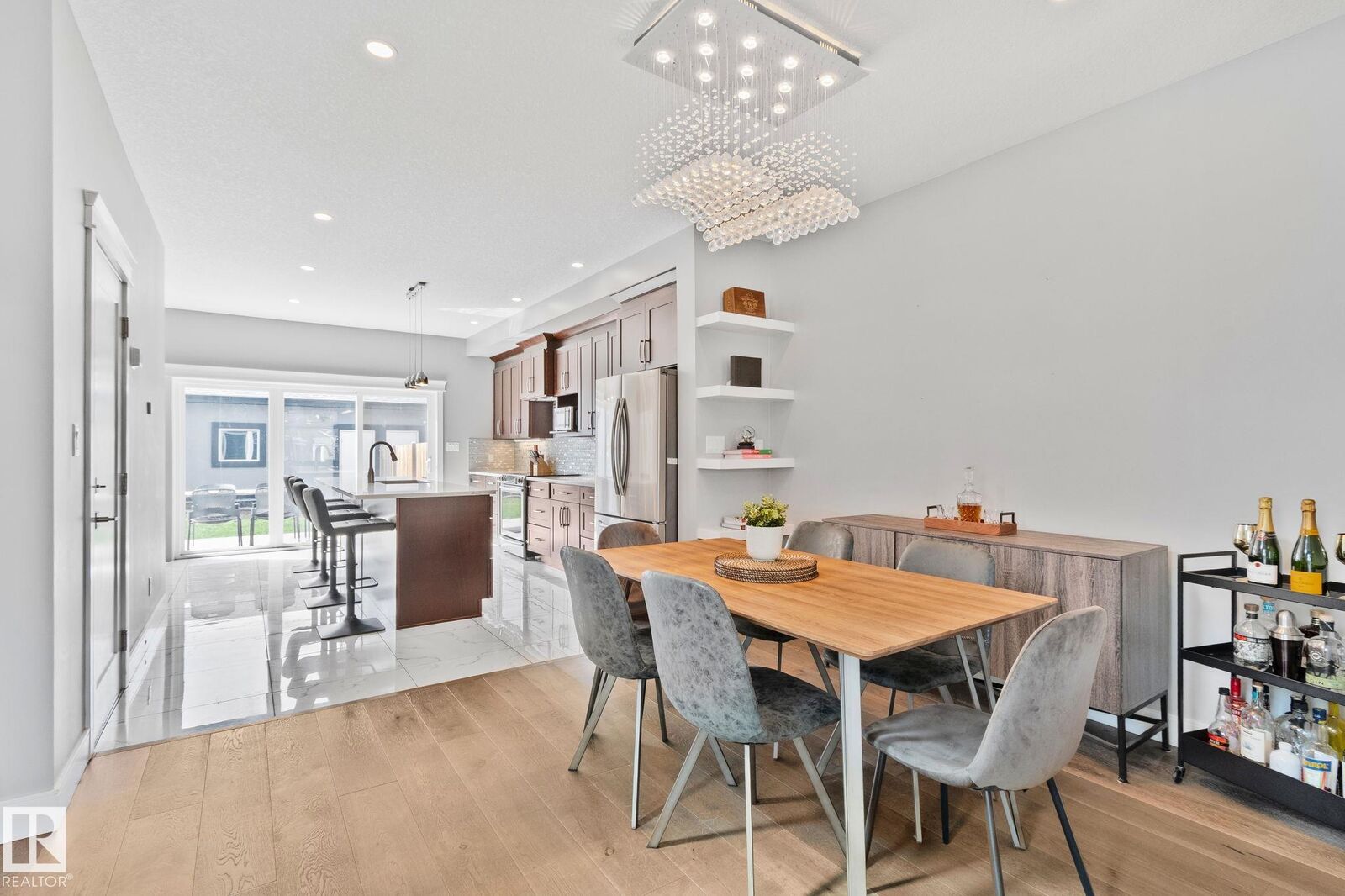 Property Photo:  9855 79 Avenue NW  AB T6E 1R2 