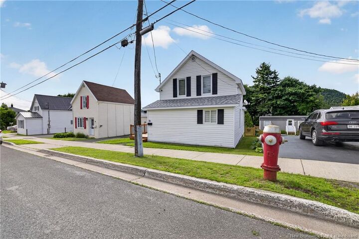 Property Photo:  70 Duncan  NB E3N 2K9 