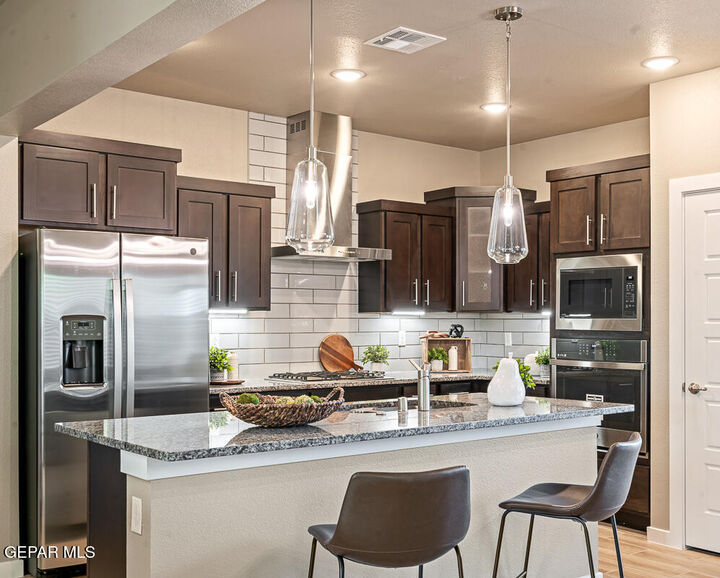 Property Photo:  1802 Kelsey Davis Avenue  TX 79928 