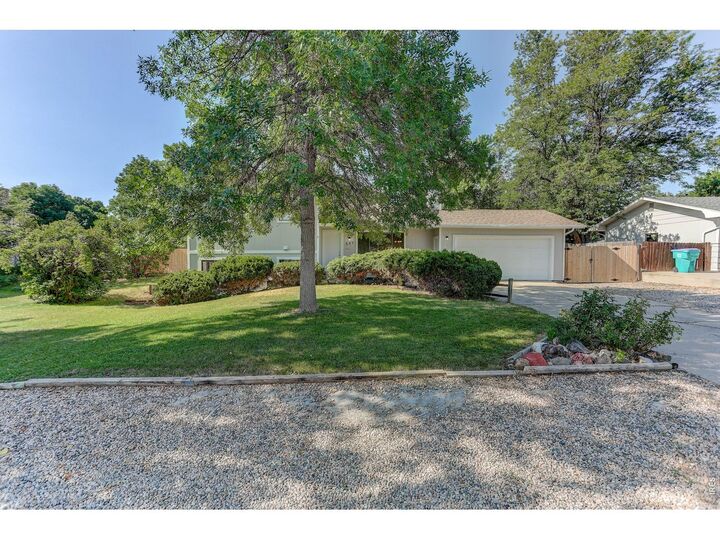 Property Photo:  321 Diamond Dr  CO 80525 