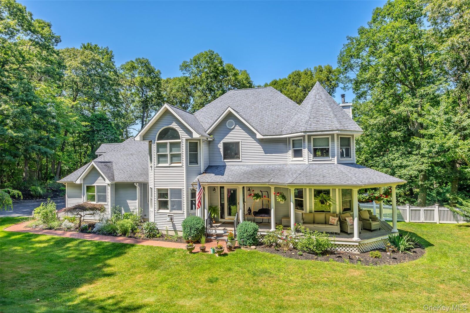 Property Photo:  10 Randall Road  NY 11792 