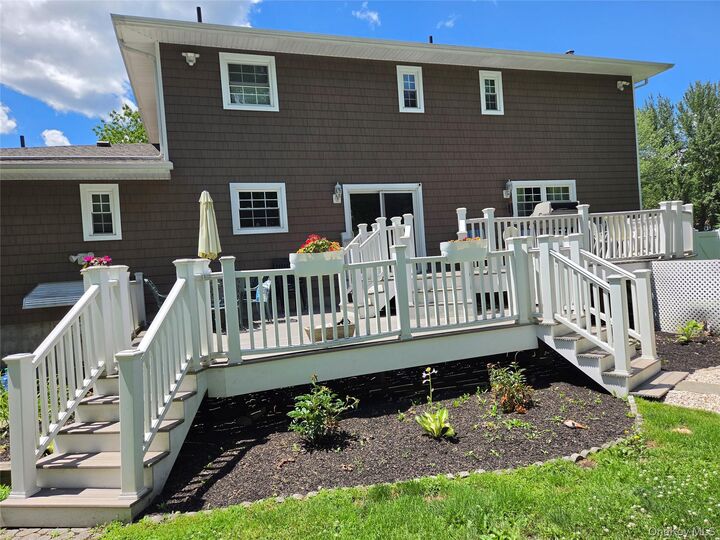 Property Photo:  7 S Cranford Road  NY 10954 