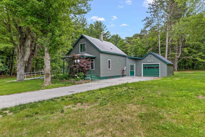 Property Photo:  537 S Woodcock  MI 48640-615 