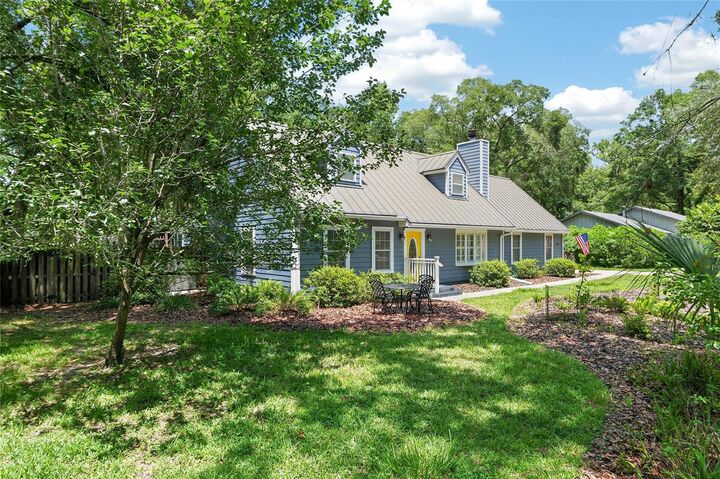 Property Photo:  5101 NW 65th Lane  FL 32653 