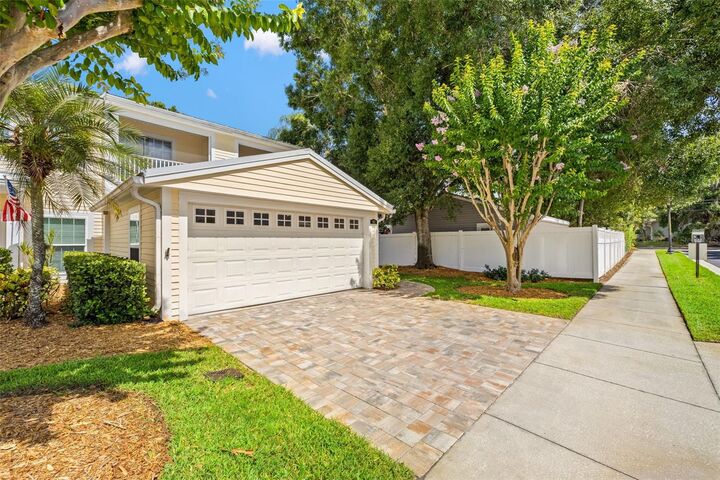 Property Photo: 902 Woodbridge Court FL 34695