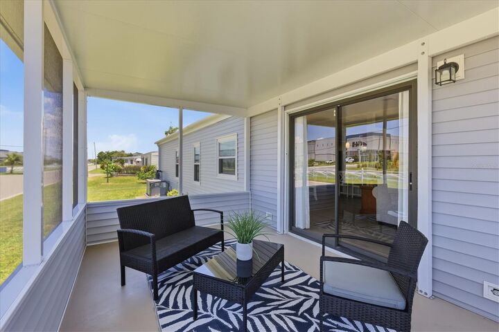 Property Photo:  1536 45th Avenue E  FL 34222 