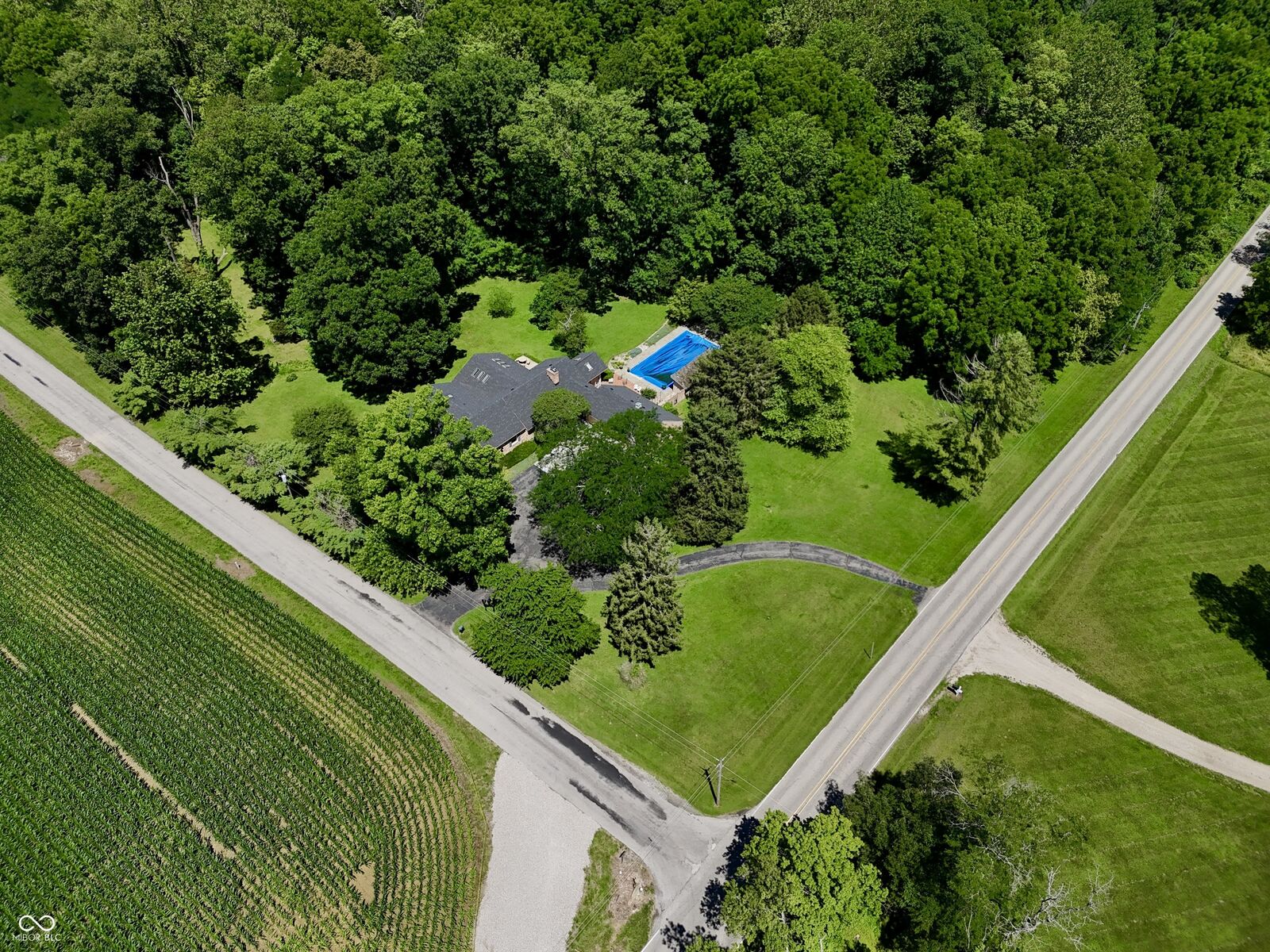 Property Photo:  962 E 375 S  IN 46131 