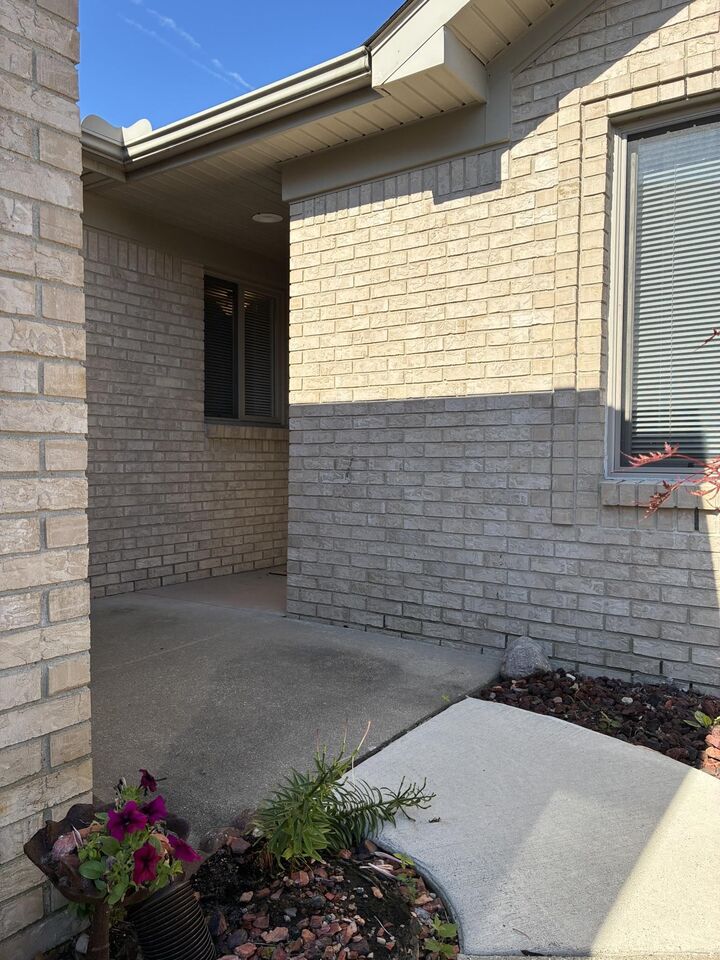 Property Photo: 35275 Silver Maple Drive Unit 37, Bldg 7 MI 48035