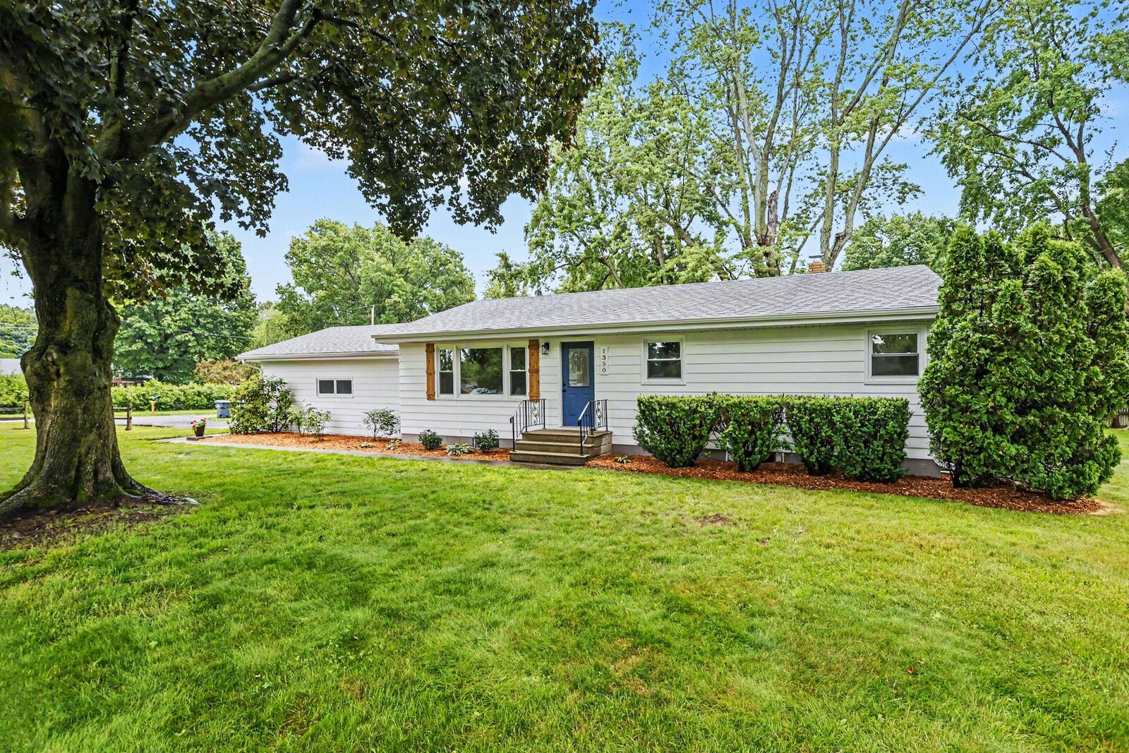 Property Photo: 1350 N Aurilla Drive MI 49085