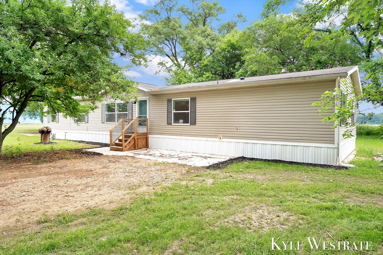 Property Photo: 1515 10th Street MI 49070