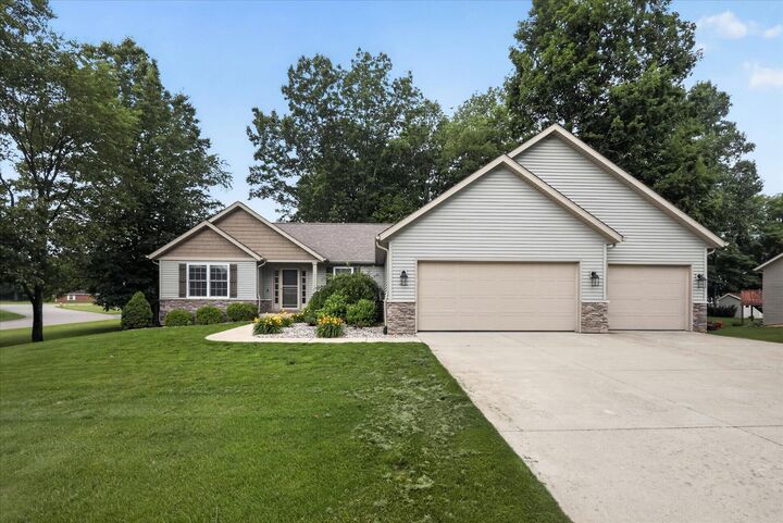 Property Photo:  69914 Roy Drive  MI 49112 