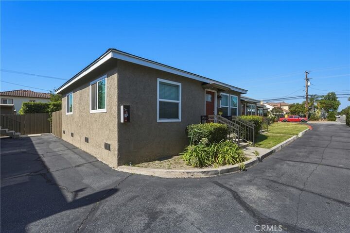Property Photo:  406 S 5th Avenue  CA 91016 