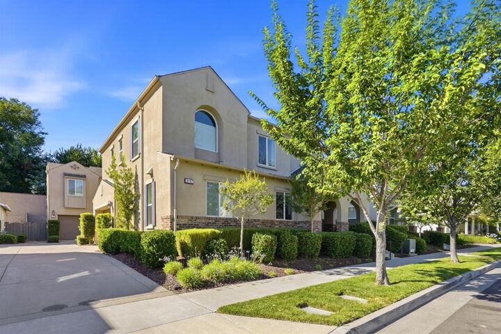 Property Photo: 3137 Forney Way CA 95816