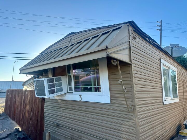 Property Photo:  11550 S Harlan Road 3  CA 95330 